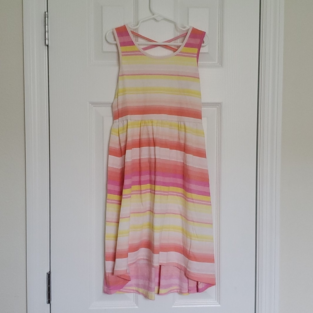 Sleeveless high-low striped dress